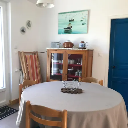 Bleu Cottage, Escapade Proche A Holiday home *